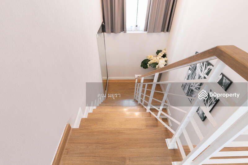 Centro Bangna Km.7, Samut Prakan, Buanakarin Road, Bang Kaeo, Bang Plee, Samut Prakan, 4 Bedrooms, 240 sqm, Single Detached House For Sale, by Mayura Dechyotha, 9531734 - โถงบันได  - DDproperty.com