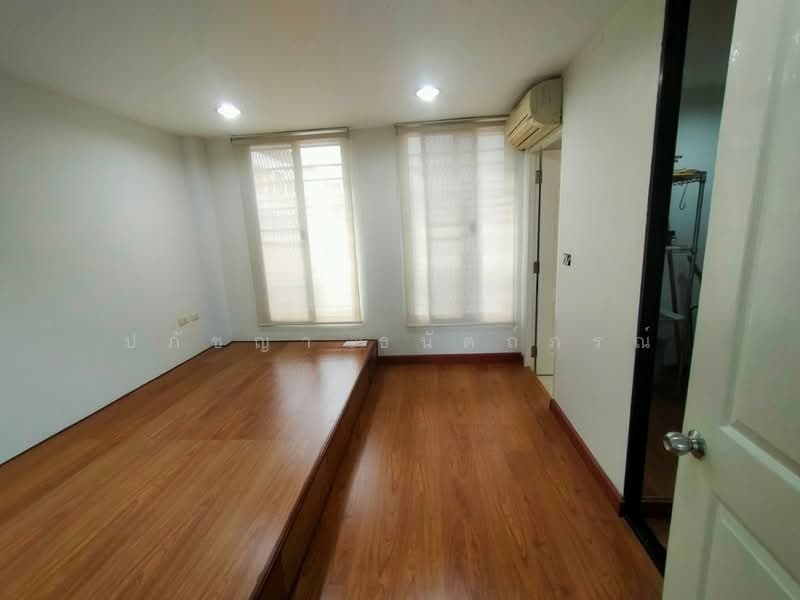 บ้านกลางเมือง บริติชทาวน์ ศรีนครินทร์, Samut Prakan, Bang Kaeo, Bang Plee, Samut Prakan, 3 Bedrooms, 225 sqm, Townhouse For Sale, by ปภัชญา ธนัตถ์ภรณ์, 9569193 - DDproperty.com