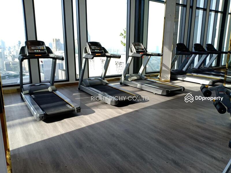 Fitness Floor 42