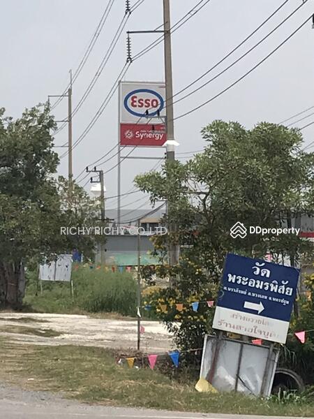 4,8,13-62 ไร่ ใกล้ M81 มอเตอร์เวย์ บางใหญ่-กาญ หน้ากว้างเกิน 50 เมตรทุกเเปลง ติดถนนคอนกรีตขนาดใหญ่, นครปฐม, คลองนกกระทุง นฐ 3038, นราภิรมย์, บางเลน, นครปฐม, 21,048 ตร.ม., ที่ดิน ขาย, โดย ธีรรัชต์ ศรีเล็กดี, 9600315 - ปั๊มเอสโซ่ ทางเข้าที่ดิน - DDproperty.com