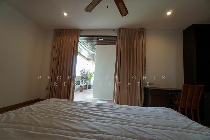 Raintree Village Apartment, Bangkok, 21 Soi Sukhumvit 41, Khlong Tan Nua, Watthana, Bangkok, 3 Bedrooms, 278 sqm, Condo For Rent, by PROPERTYSIGHTS REAL ESTATE, 9626292 - DDproperty.com