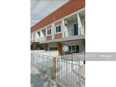 ขาย - ขายทาวน์เฮ้าส์ 2 ชั้น สี่แยกหัวถนน ใกล้เซ็นทรัลนครศรีธรรมราช, นครศรีธรรมราช