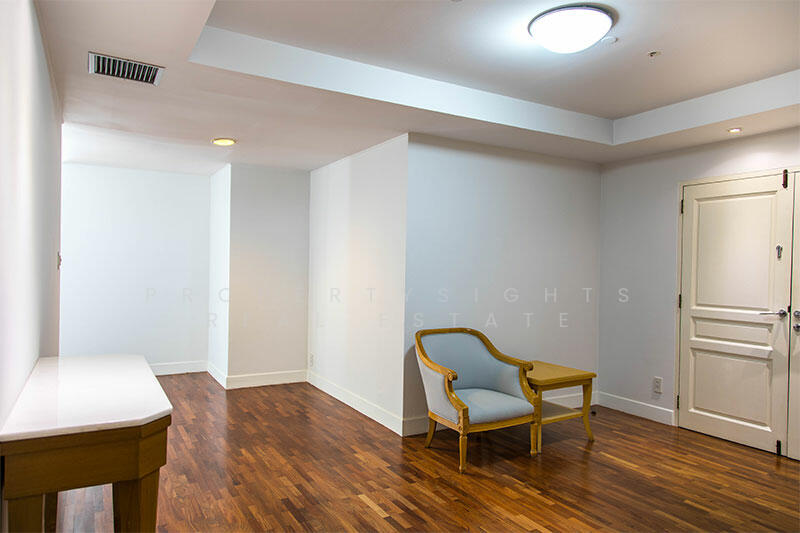 Krungthep Thani Tower, Bangkok, 56 Soi Sukhumvit 24, Khong Tan, Khlong Toei, Bangkok, 2 Bedrooms, 210 sqm, Condo For Rent, by PROPERTYSIGHTS REAL ESTATE, 9691758 - DDproperty.com