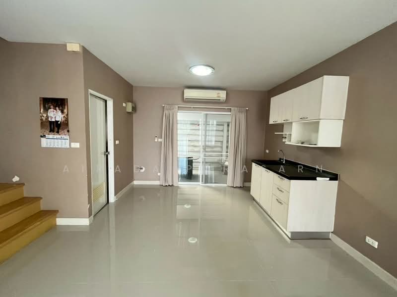 ขาย/เช่า ทาวน์โฮม 2 ชั้น หมู่บ้านพลีโน่ วงแหวน-รามอินทรา, Bangkok, Bang Chun, Khlong Sam Wa, Bangkok, 3 Bedrooms, 96 sqm, Townhouse For Rent, by Airada Parasarn, 9714461 - DDproperty.com
