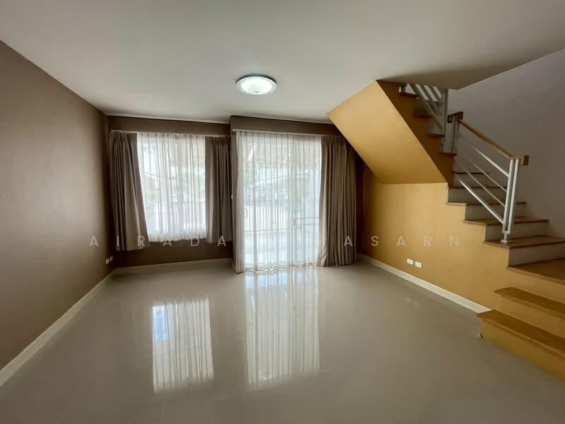 ขาย/เช่า ทาวน์โฮม 2 ชั้น หมู่บ้านพลีโน่ วงแหวน-รามอินทรา, Bangkok, Bang Chun, Khlong Sam Wa, Bangkok, 3 Bedrooms, 96 sqm, Townhouse For Rent, by Airada Parasarn, 9714461 - DDproperty.com