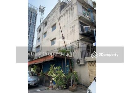 ขาย - 41373 - ขายอาคารพาณิชย์ ติดพัฒนาการ ทำเลดี แปลงมุม 4 ชั้น ทำเลค้าขาย 18.7 ตร.ว., กรุงเทพ