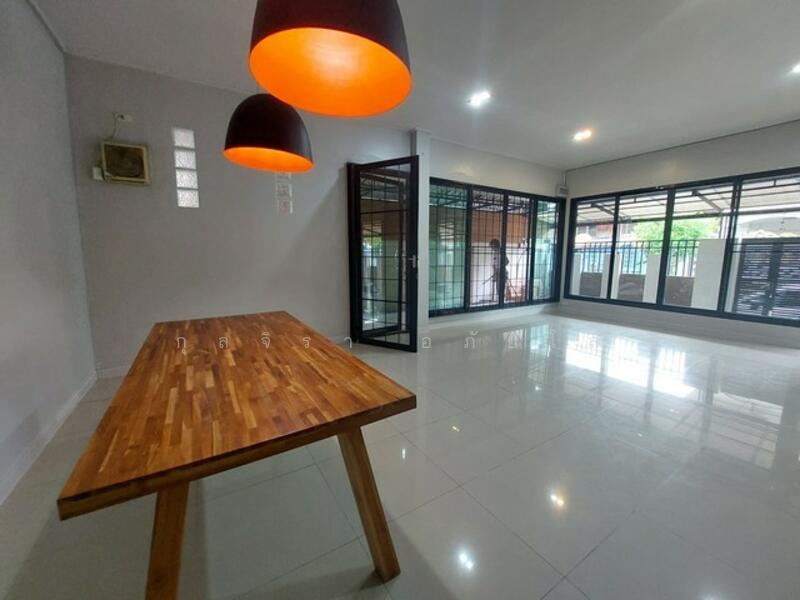 ลาดปลาเค้า, Bangkok, ลาดปลาเค้า, Chorake Bua, Lat Phrao, Bangkok, 3 Bedrooms, 200 sqm, Single Detached House For Rent, by กุลจิรา อภัยโส, 9747126 - DDproperty.com