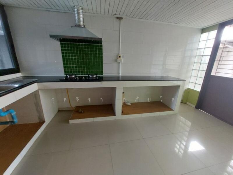 ลาดปลาเค้า, Bangkok, ลาดปลาเค้า, Chorake Bua, Lat Phrao, Bangkok, 3 Bedrooms, 200 sqm, Single Detached House For Rent, by กุลจิรา อภัยโส, 9747126 - DDproperty.com