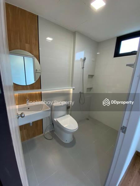 A 3 story Commercial building with 4 bedroom, 5 bathroom, Phitsanulok, Phai Chumphon, Muang Phitsanulok, Phitsanulok, 4 Bedrooms, 200 sqm, Townhouse For Sale, by Nantawan Rattanapong, 9748187 - DDproperty.com