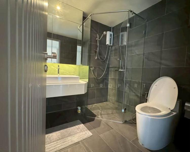 10R0280 This House 4 bedroom 5 bathroom 69,000/month in Muang phuket have fully furnished, Phuket, Ratsada, Muang Phuket, Phuket, 4 Bedrooms, 120 sqm, Single Detached House For Rent, by PK Life Property, 9764146 - DDproperty.com