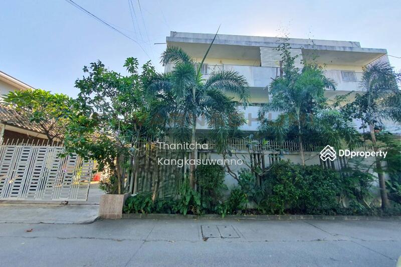 For Sale - For sale, 3-story apartment, 264 square wah, with detached house, swimming pool, Bearing, Samrong, Samut Prakan