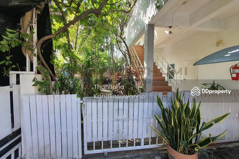 For Sale - For sale, 3-story apartment, 264 square wah, with detached house, swimming pool, Bearing, Samrong, Samut Prakan