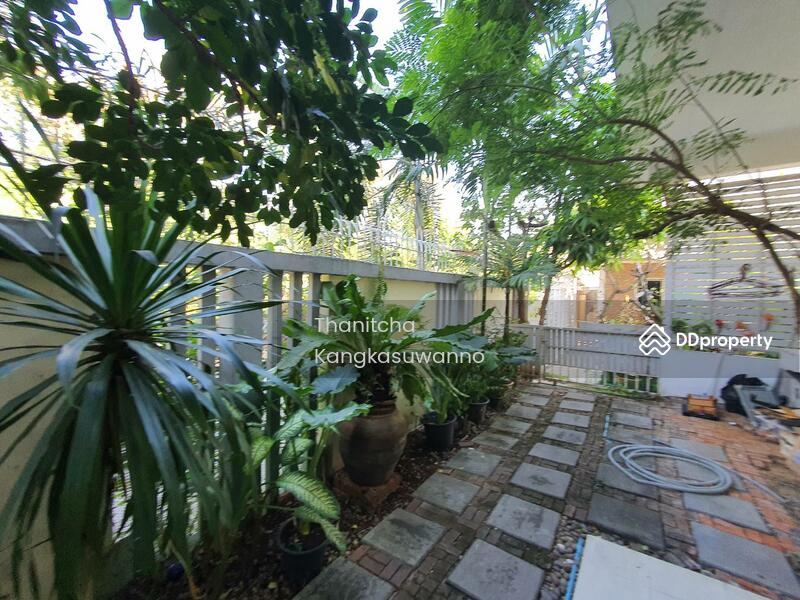 For Sale - For sale, 3-story apartment, 264 square wah, with detached house, swimming pool, Bearing, Samrong, Samut Prakan
