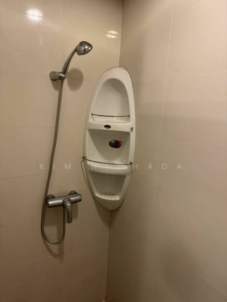 Abstracts Phahonyothin Park, Bangkok, 1076 Phahonyothin Road, Jom Phon, Chatuchak, Bangkok, 1 Bedroom, 383 sqm, Condo For Rent, by Kim Nichada, 9777455 - DDproperty.com