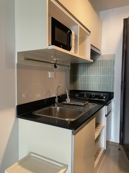 Abstracts Phahonyothin Park, Bangkok, 1076 Phahonyothin Road, Jom Phon, Chatuchak, Bangkok, 1 Bedroom, 38 sqm, Condo For Rent, by Kim Nichada, 9777752 - DDproperty.com