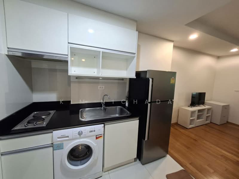 Abstracts Phahonyothin Park, Bangkok, 1076 Phahonyothin Road, Jom Phon, Chatuchak, Bangkok, 1 Bedroom, 38 sqm, Condo For Rent, by Kim Nichada, 9778287 - DDproperty.com