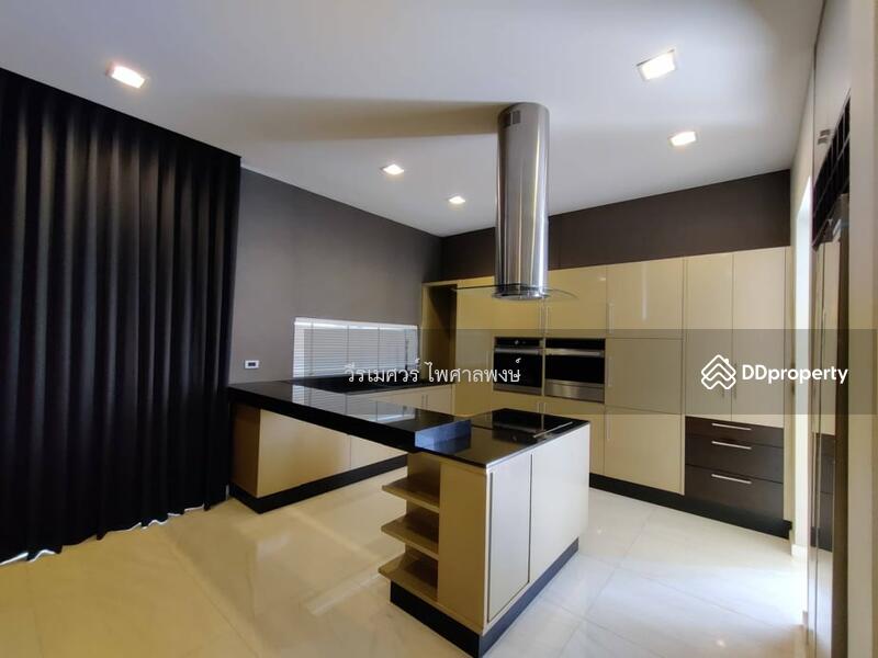 ขายถูก! บ้านสุดหรู 3 ชั้น #มีลิฟท์ เลียบด่วนเอกมัย-รามอินทรา (ใกล้ Central EastVille และ CDC) 