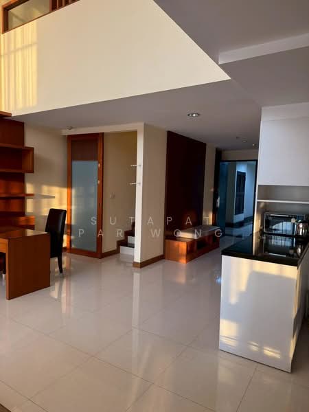 42 Grand Residence, Bangkok, 24 Soi Sukhumvit 42, Phra Kanong, Khlong Toei, Bangkok, 3 Bedrooms, 235 sqm, Condo For Rent, by Sutapat Pariwong, 9799149 - DDproperty.com