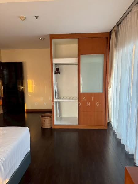 42 Grand Residence, Bangkok, 24 Soi Sukhumvit 42, Phra Kanong, Khlong Toei, Bangkok, 3 Bedrooms, 235 sqm, Condo For Rent, by Sutapat Pariwong, 9799149 - DDproperty.com