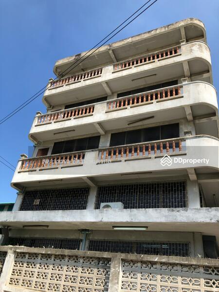 ขายตึก 5 ชั้น พร้อมที่ดิน ถนนสุขสวัสดิ์ 78 แยก19 212 ตร.วราคา 15 ล้าน โทร 081-828-6549