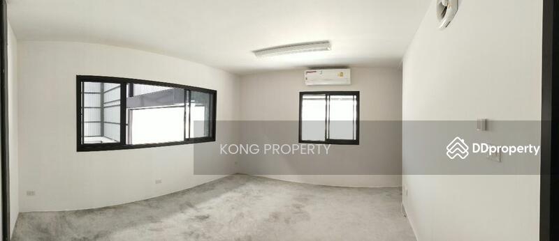 ให้เช่าโกดัง ซอยลาดกระบัง บางพลี สมุทรปราการ พื้นที่ 300ตรม, Samut Prakan, Rachathewa, Bang Plee, Samut Prakan, , 300 sqm, Warehouse/Factory For Rent, by Jakarin Houpramong, 9839101 - DDproperty.com