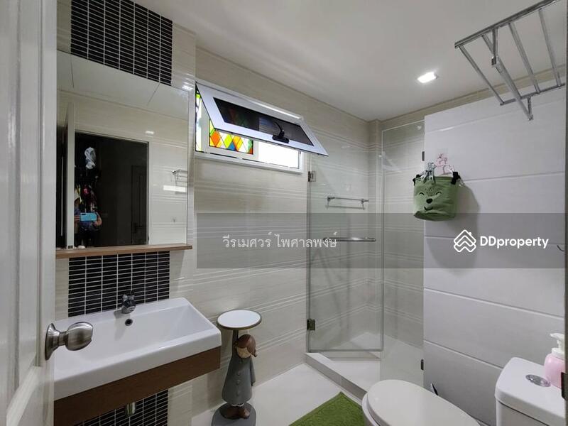 ขายถูกมาก! บ้าน Casa Legend เกษตร-นวมินทร์ ( หลังมุม + ต่อเติมพิเศษทั้งหลัง ) 61.1 ตร.ว. 