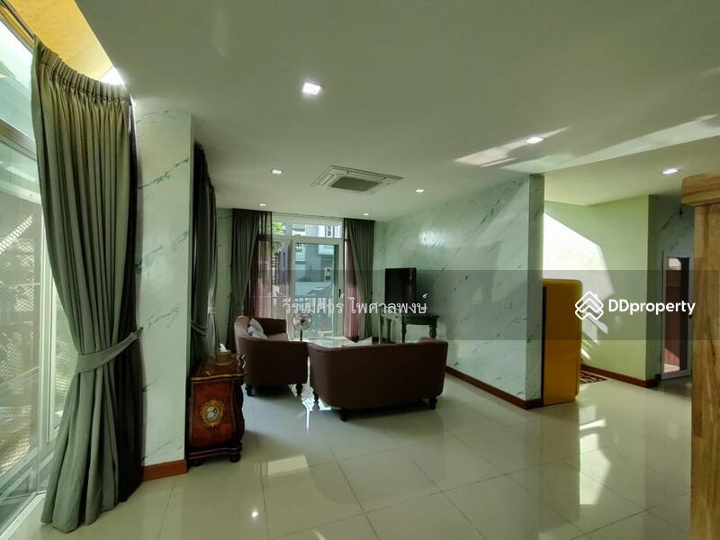 ขายถูกมาก! บ้าน Casa Legend เกษตร-นวมินทร์ ( หลังมุม + ต่อเติมพิเศษทั้งหลัง ) 61.1 ตร.ว. 