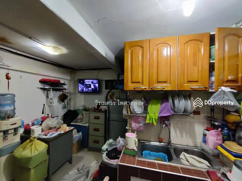 ขายถูกที่สุด อาคารพาณิชย์ สีลม #สูง 7 ชั้น (ใกล้ BTS ศาลาแดงและช่องนนทรี) 16 ตร.ว. 