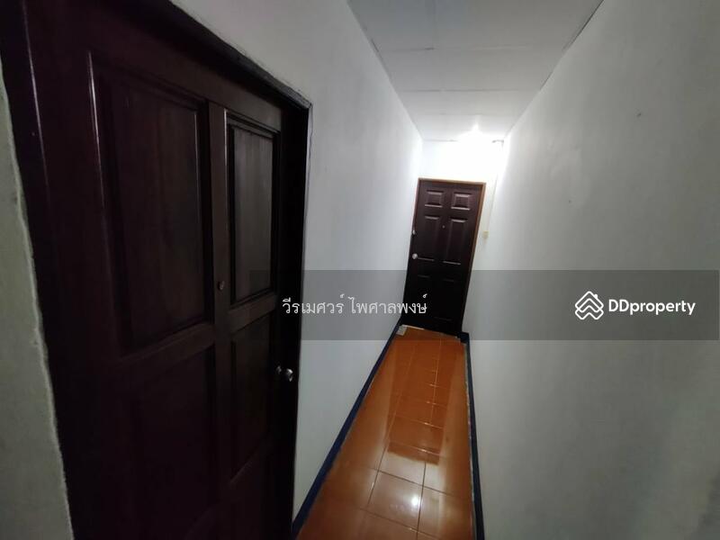 ขายถูกที่สุด อาคารพาณิชย์ สีลม #สูง 7 ชั้น (ใกล้ BTS ศาลาแดงและช่องนนทรี) 16 ตร.ว. 