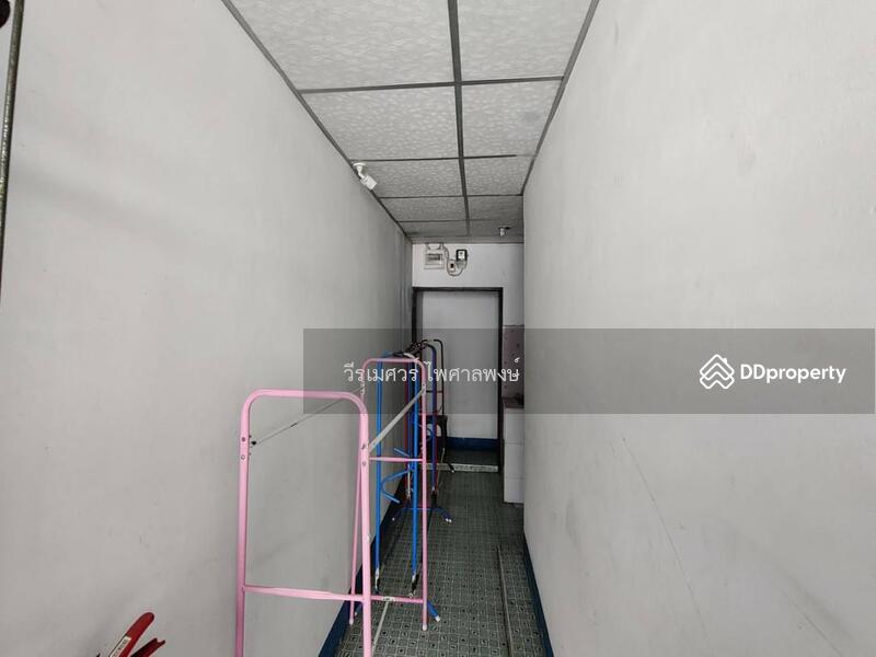 ขายถูกที่สุด อาคารพาณิชย์ สีลม #สูง 7 ชั้น (ใกล้ BTS ศาลาแดงและช่องนนทรี) 16 ตร.ว. 