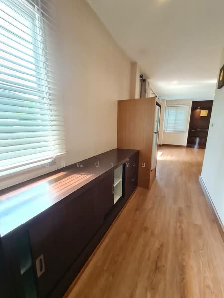 Noble Tara Pattanakarn, Bangkok, 2046 Pattanakarn Road, Suan Luang, Suan Luang, Bangkok, 3 Bedrooms, 500 sqm, Single Detached House For Rent, by ไอรินทร์ อัครชัยธนรักษ์, 9950270 - DDproperty.com