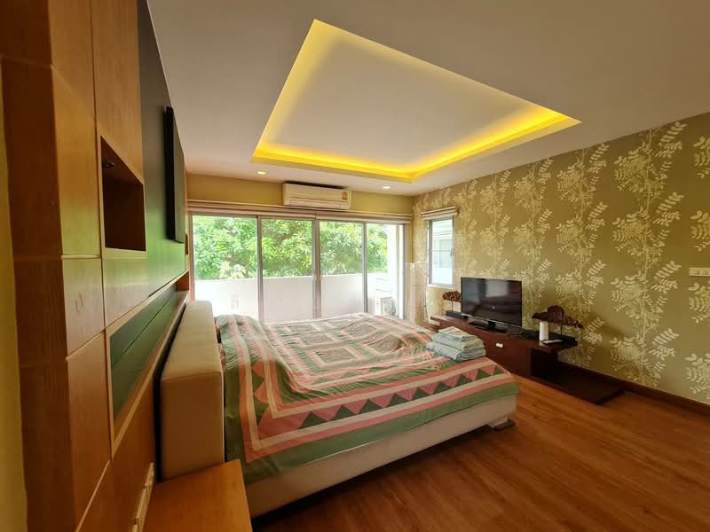 Noble Tara Pattanakarn, Bangkok, 2046 Pattanakarn Road, Suan Luang, Suan Luang, Bangkok, 3 Bedrooms, 500 sqm, Single Detached House For Rent, by ไอรินทร์ อัครชัยธนรักษ์, 9950270 - DDproperty.com