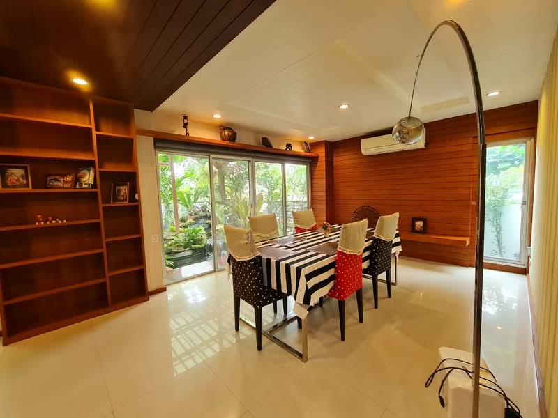 Noble Tara Pattanakarn, Bangkok, 2046 Pattanakarn Road, Suan Luang, Suan Luang, Bangkok, 3 Bedrooms, 500 sqm, Single Detached House For Rent, by ไอรินทร์ อัครชัยธนรักษ์, 9950270 - DDproperty.com