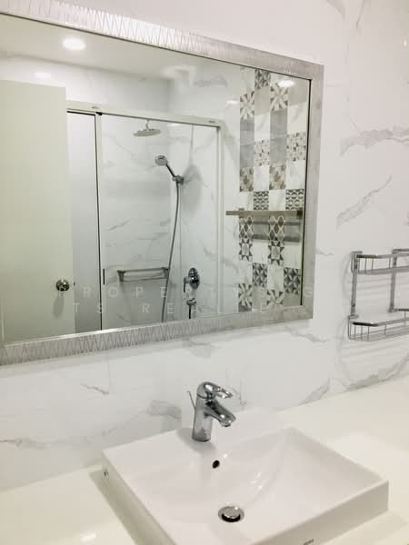Baan Suanpetch, Bangkok, 18 Soi Sukhumvit 39, Khlong Tan Nua, Watthana, Bangkok, 2 Bedrooms, 129 sqm, Condo For Rent, by PROPERTYSIGHTS REAL ESTATE, 9960613 - DDproperty.com