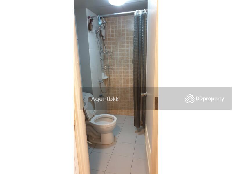 Lumpini Condo Town Romklao-Suvarnabhumi, Bangkok, Rom Klao Road 1, Khlong Sam Prawet, Lat Krabang, Bangkok, Studio, 22 sqm, Condo For Rent, by Agentbkk, 9962052 - DDproperty.com