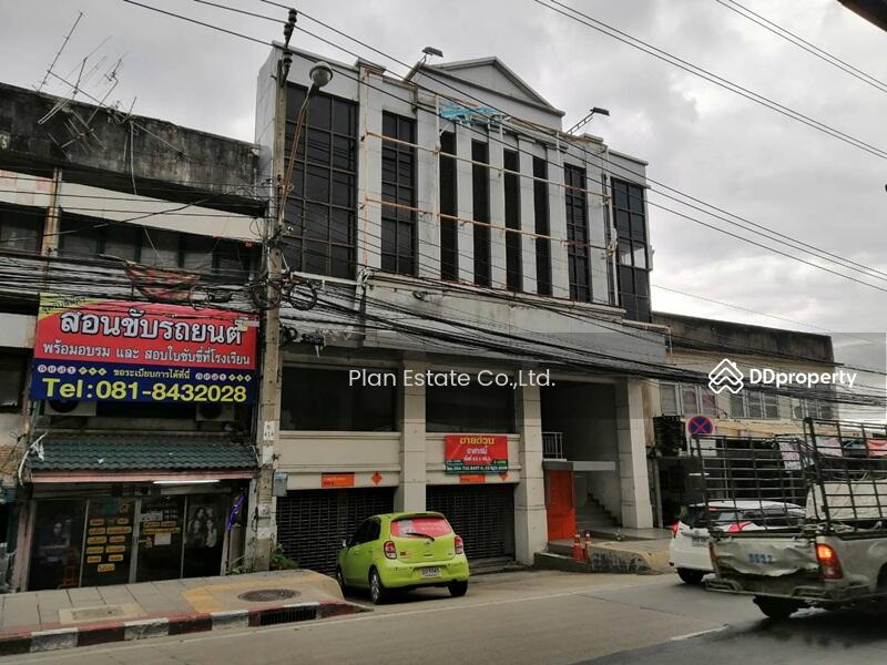 อาคารพาณิชย์ 3 ชั้น 3 คูหา เนื้อที่ 65.1 ตรว. C10005