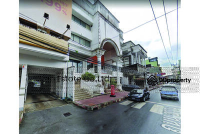 ขาย - C10044 อาคารสำนักงาน 4 ชั้น 1 หลัง, จันทบุรี