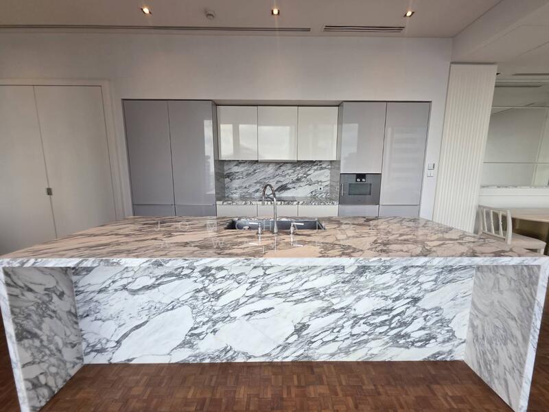 The Ritz-Carlton Residences, Bangkok, 114 Narathiwat Ratchanakarin Road, Silom, Bang Rak, Bangkok, 3 Bedrooms, 197 sqm, Condo For Sale, by Jomchanok Aswavibul, 9979433 - DDproperty.com