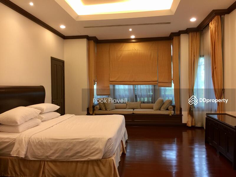 ให้เช่า - บ้านเดี่ยวพร้อมสระว่ายน้ำ, กรุงเทพ