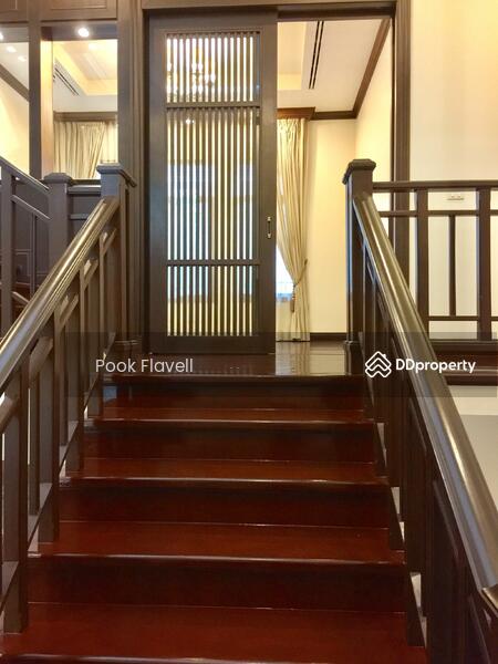 ให้เช่า - บ้านเดี่ยวพร้อมสระว่ายน้ำ, กรุงเทพ