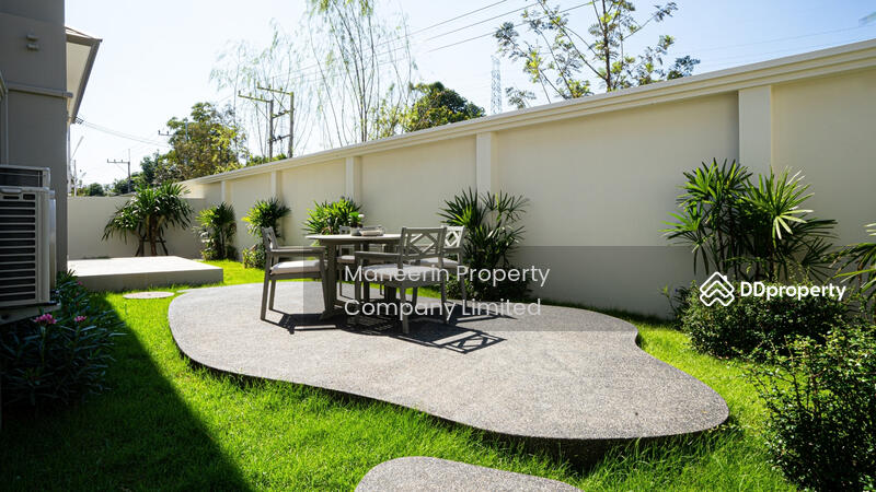 For Sale - Maneerin Privacy Second Edition Sriracha, Chon Buri